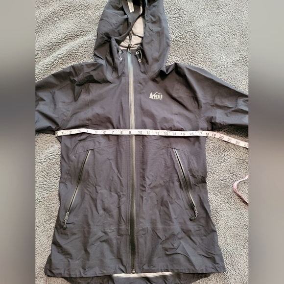 REI Co-op XeroDry GTX rain jacket - Picture 3 of 9